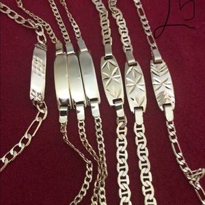 ropa y joyeria variable